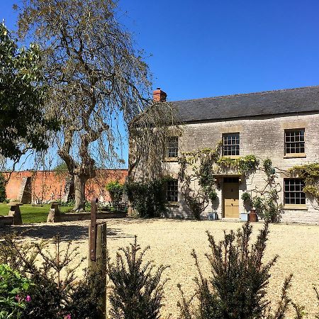 مبيت وإفطار East Pennard Huxham Farmhouse المظهر الخارجي الصورة
