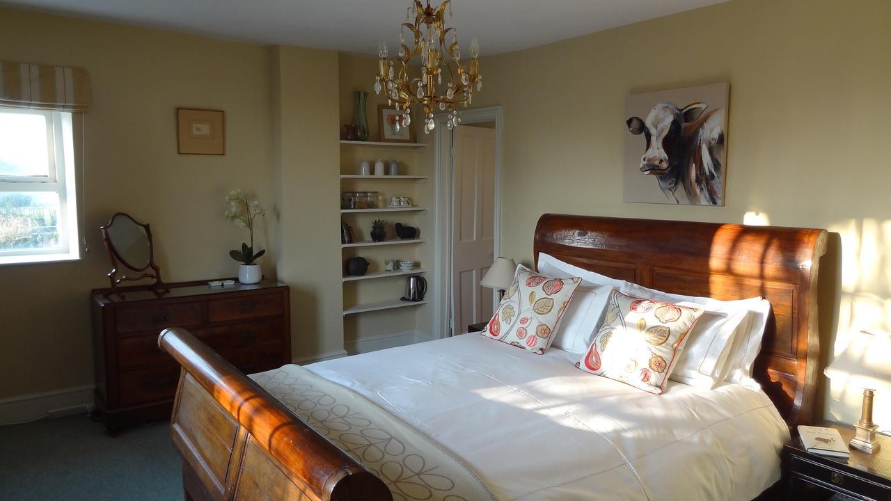 مبيت وإفطار East Pennard Huxham Farmhouse المظهر الخارجي الصورة
