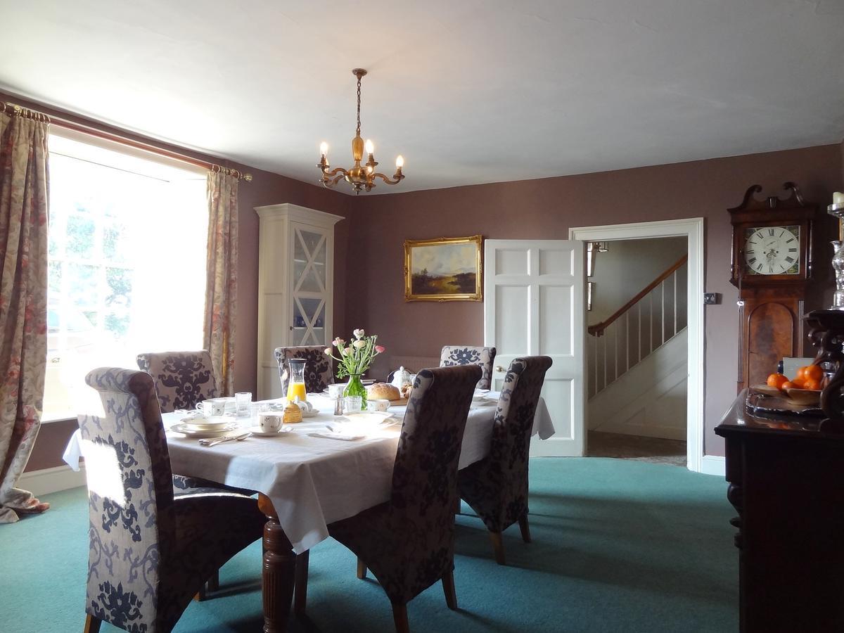 مبيت وإفطار East Pennard Huxham Farmhouse المظهر الخارجي الصورة