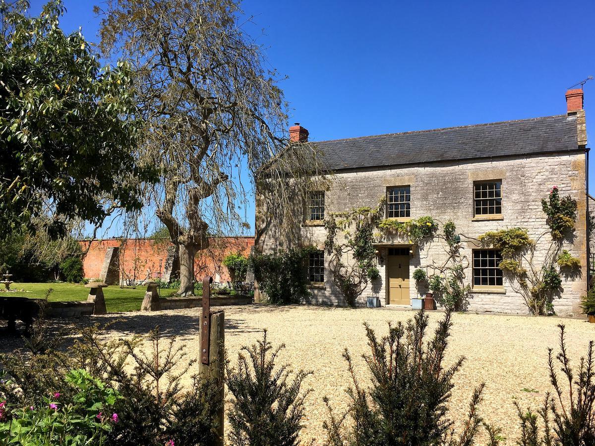 مبيت وإفطار East Pennard Huxham Farmhouse المظهر الخارجي الصورة