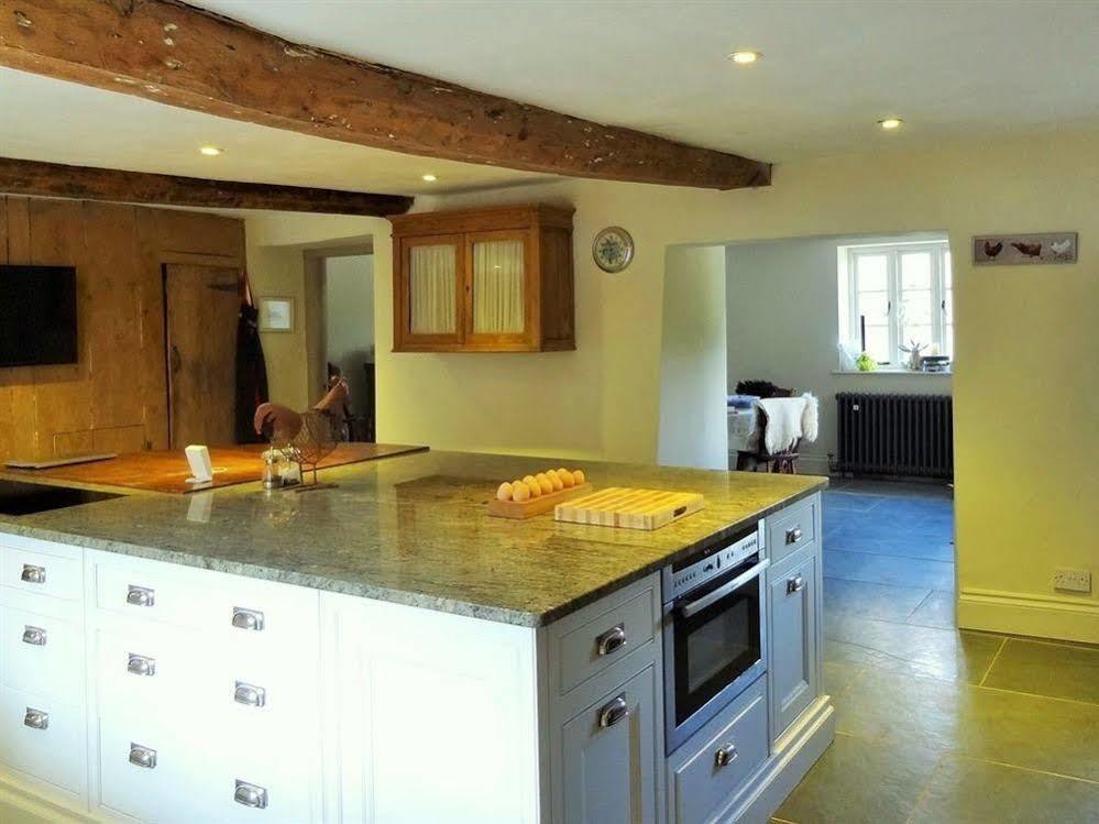 مبيت وإفطار East Pennard Huxham Farmhouse المظهر الخارجي الصورة